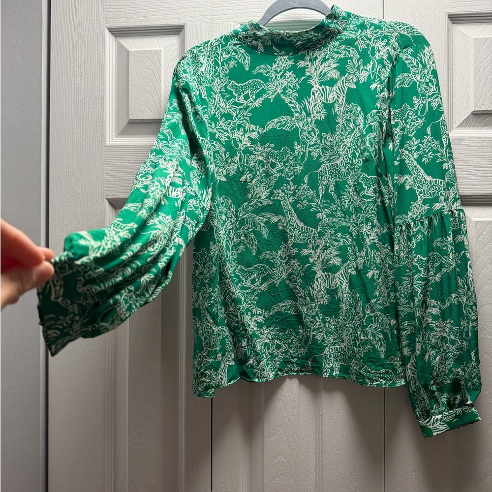 Lilly Pulitzer-  Witaker Silk Top in the Fiddle Leaf Green Safari Party